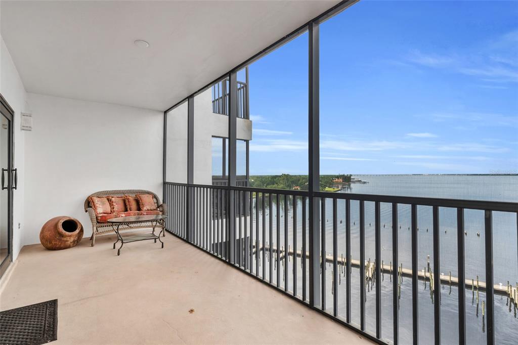 1920 Virginia Avenue, Unit 902 Fort Myers, FL 33901 - Photo 44 of 50 a balcony with a couch
