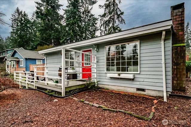 $668,000 | 14043 Burke Avenue North, Seattle, WA 98133
