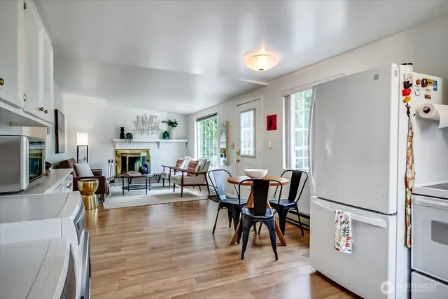 $668,000 | 14043 Burke Avenue North, Seattle, WA 98133