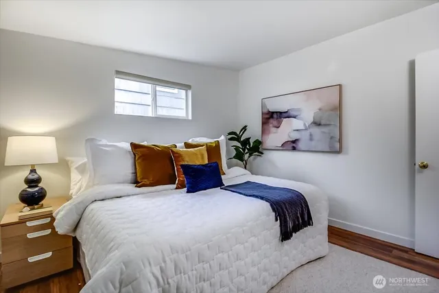 $668,000 | 14043 Burke Avenue North, Seattle, WA 98133