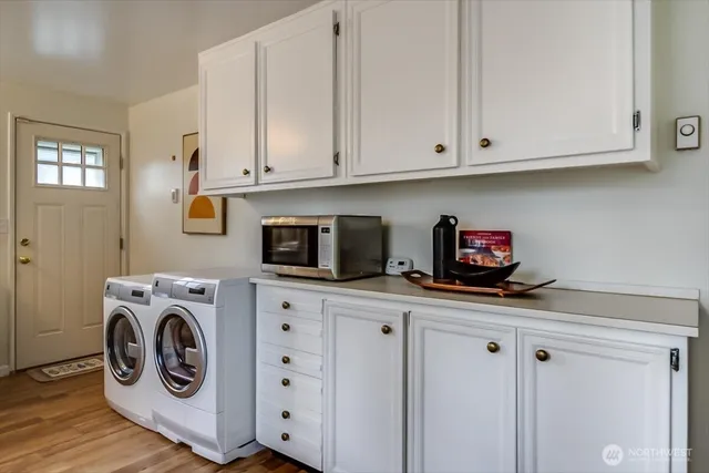 $668,000 | 14043 Burke Avenue North, Seattle, WA 98133