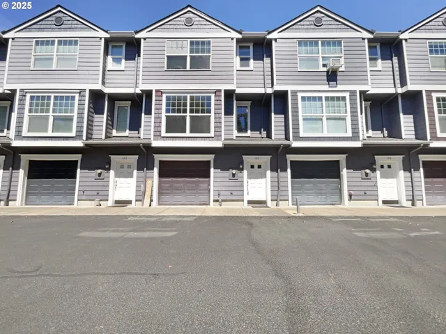 $317,000 | 1244 Southwest 160th Avenue, Unit 104, Beaverton, OR 97006