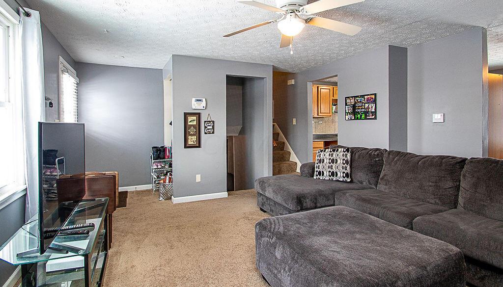 3280 Fontaine Road Columbus, OH 43232 - Photo 5 of 21 FontaineDr004