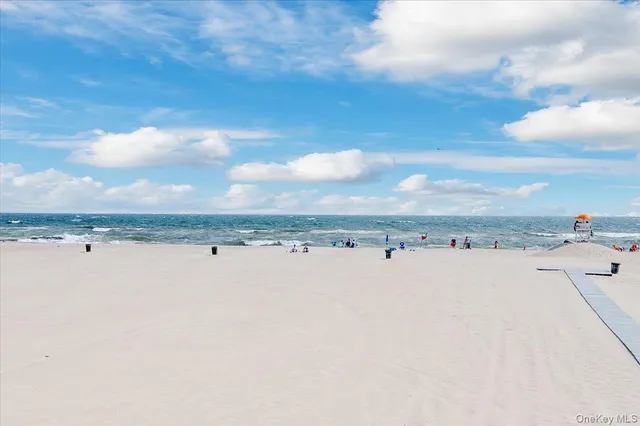 $3,900 | 164 Albany Boulevard, Unit 29E, Atlantic Beach, NY 11509