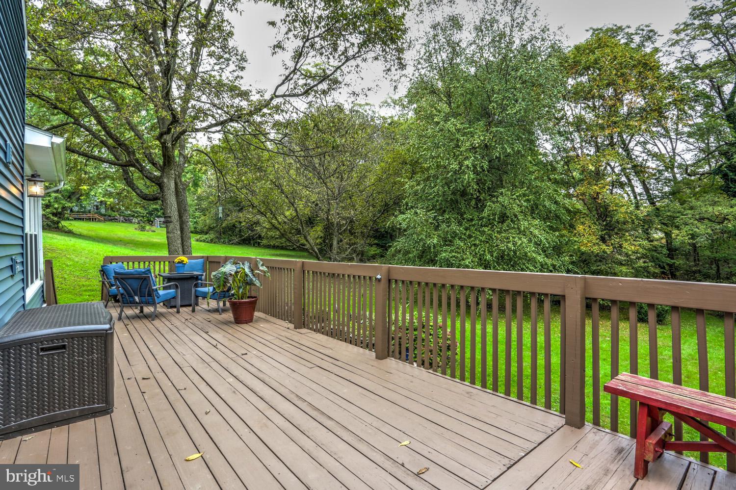 2905 Spring Valley Road Lancaster, PA 17601 - Photo 17 of 58 34 x 10 wrap around 2 sides deck