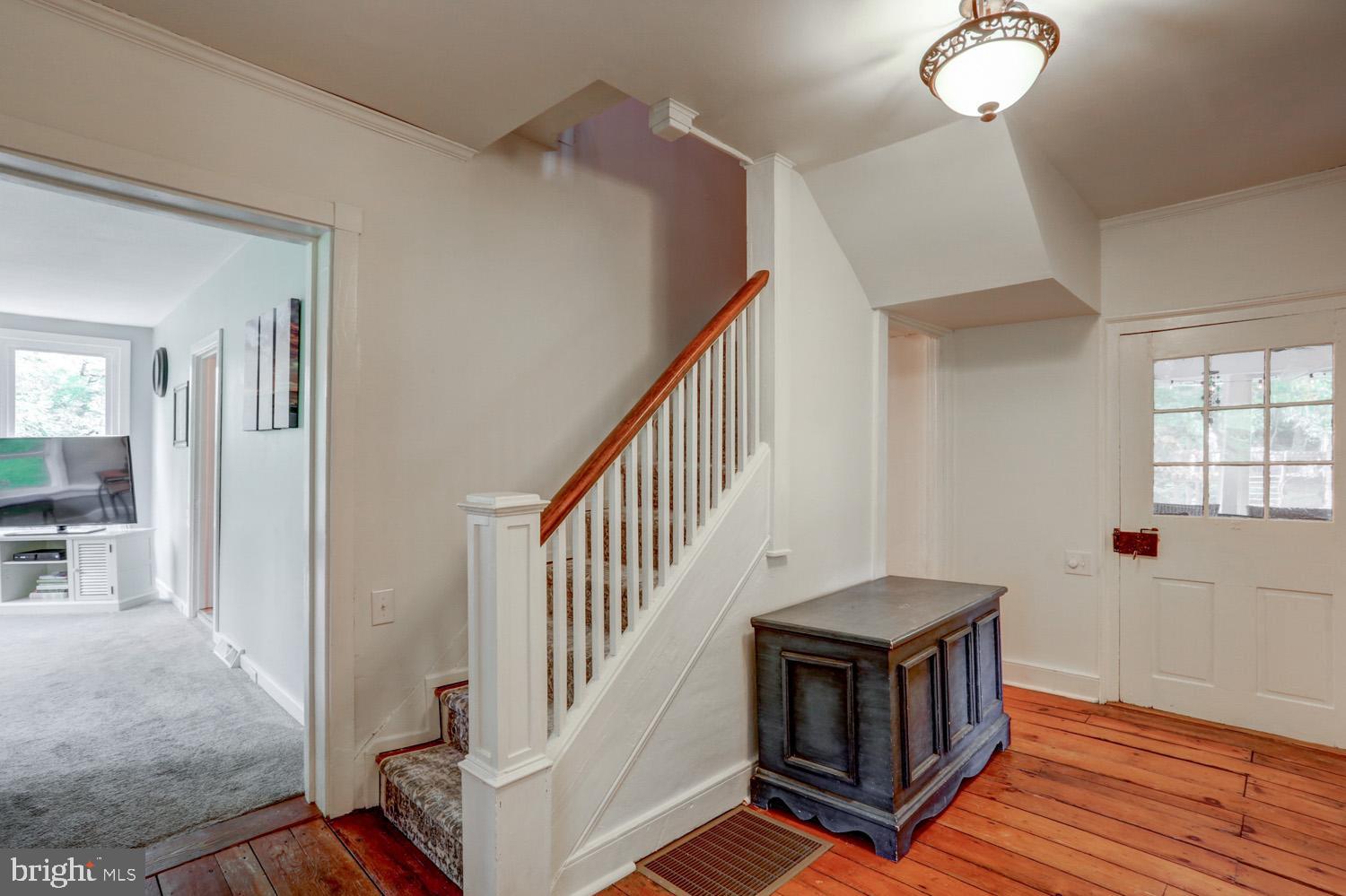 2905 Spring Valley Road Lancaster, PA 17601 - Photo 21 of 58 foyer