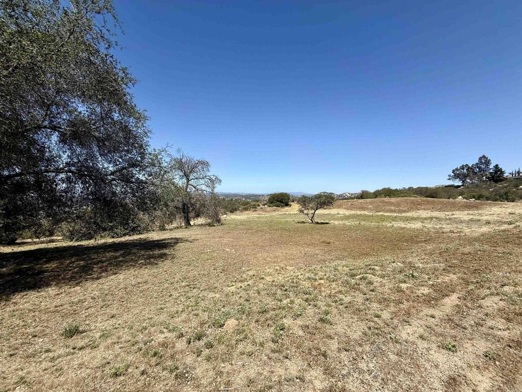 0 Vía Ladera Fallbrook, CA 92028 - Photo 2 of 37
