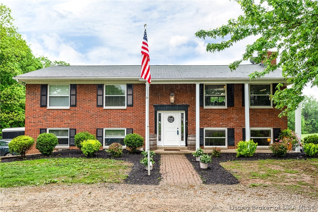 11481 Losson Road Pekin, IN 47165 - Photo 1 of 45 Gallery Image 1