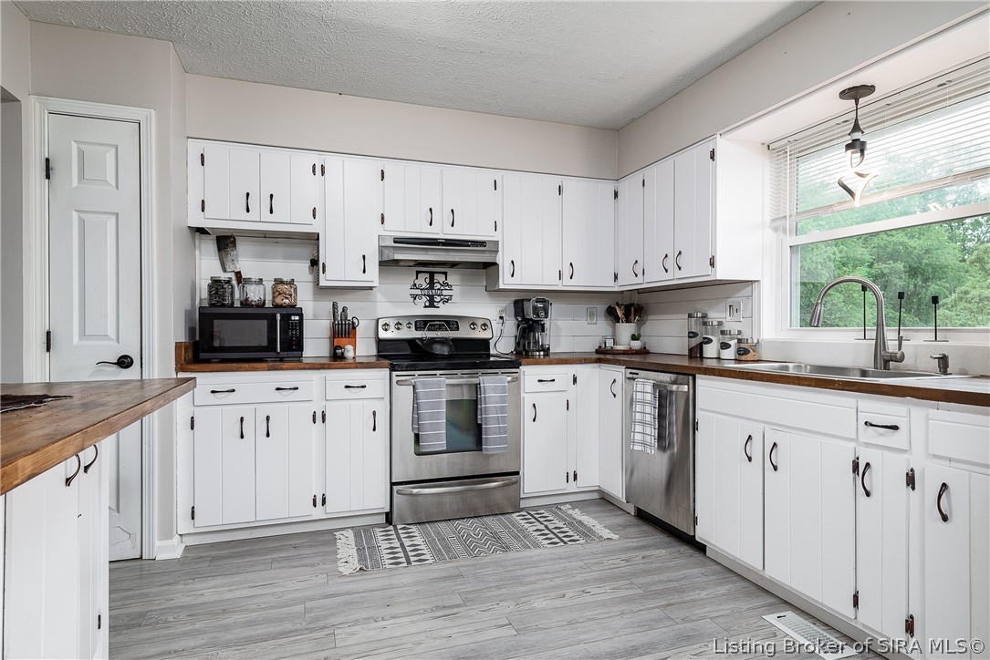 11481 Losson Road Pekin, IN 47165 - Photo 12 of 45 Gallery Image 12
