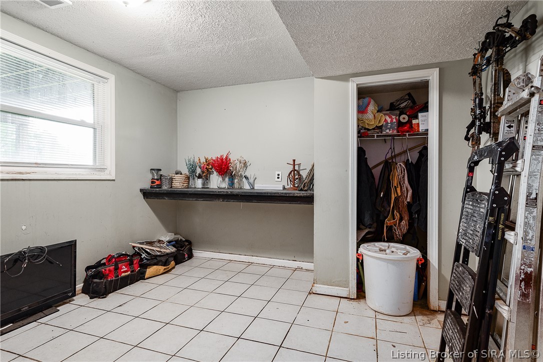 11481 Losson Road Pekin, IN 47165 - Photo 28 of 45 Gallery Image 28
