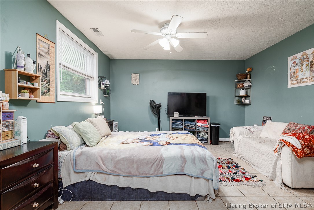 11481 Losson Road Pekin, IN 47165 - Photo 32 of 45 Gallery Image 32