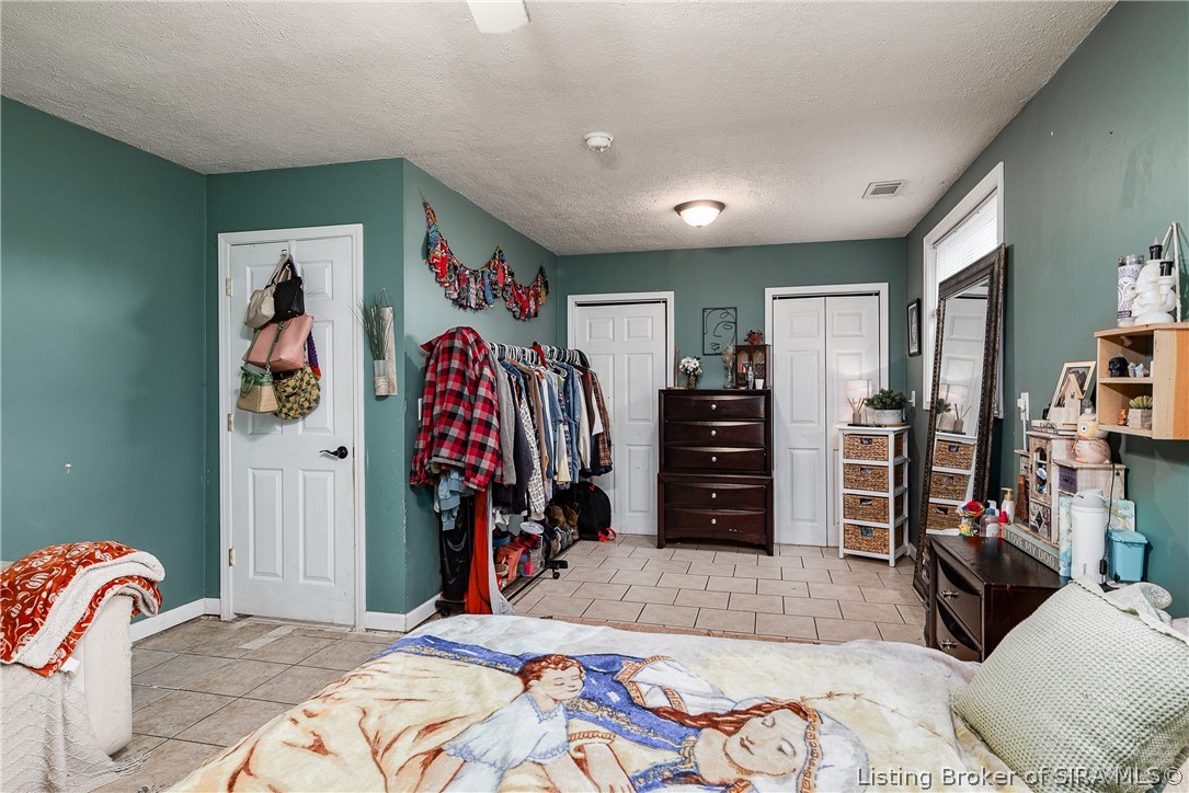 11481 Losson Road Pekin, IN 47165 - Photo 33 of 45 Gallery Image 33