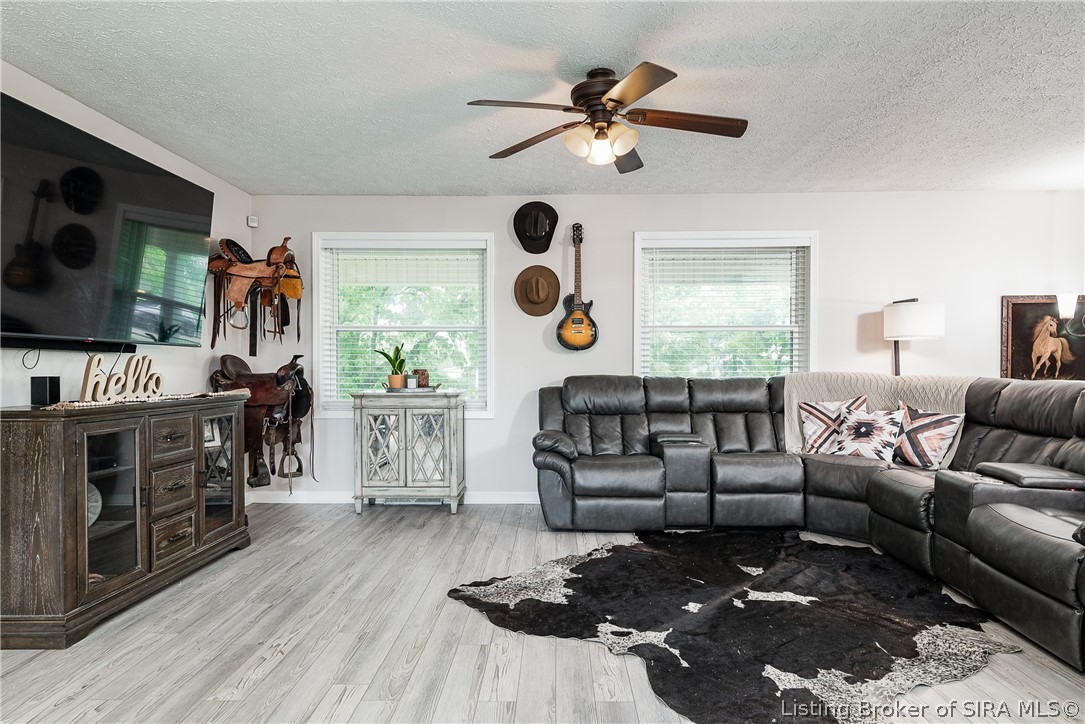 11481 Losson Road Pekin, IN 47165 - Photo 7 of 45 Gallery Image 7