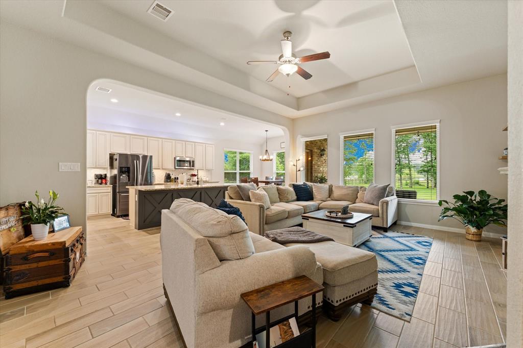 4626 Axis Trail Conroe, TX 77303 - Photo 6 of 34