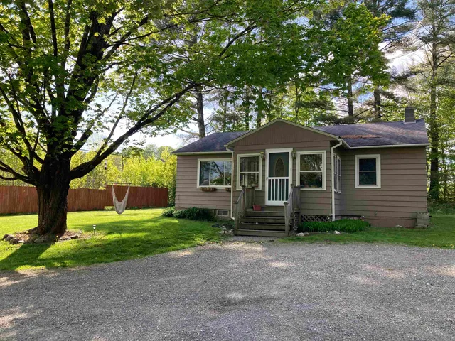 $405,000 | 261 Highway 15, Hyde Park, VT 05655
