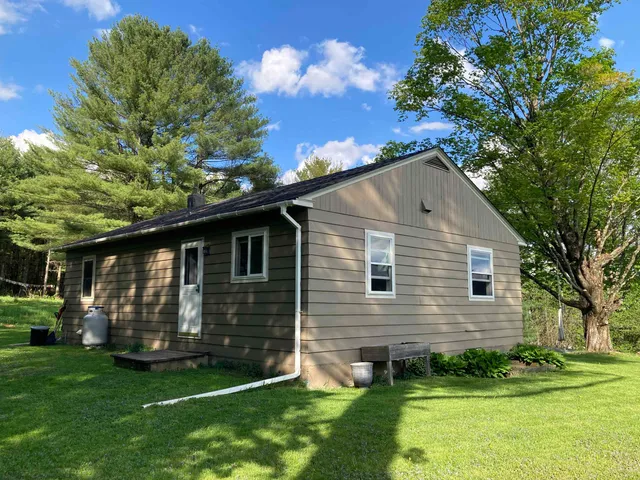 $405,000 | 261 Highway 15, Hyde Park, VT 05655