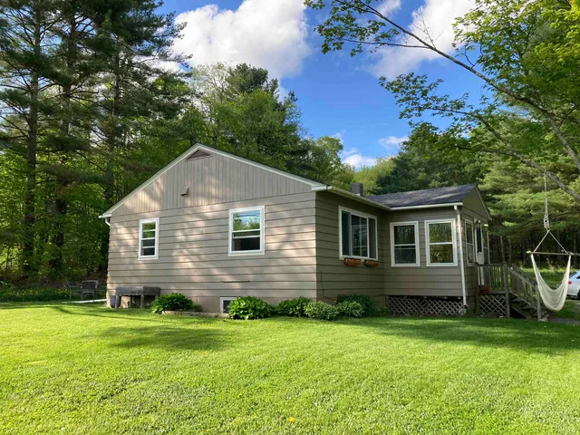 $405,000 | 261 Highway 15, Hyde Park, VT 05655