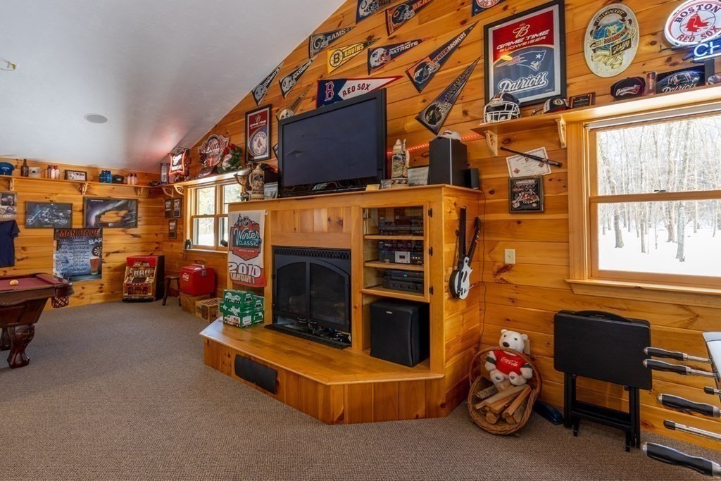 98 Federal Hill Road Oxford, MA 01540 - Photo 4 of 40 Gallery Image 4