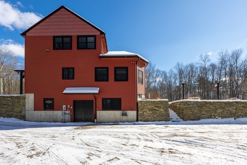 98 Federal Hill Road Oxford, MA 01540 - Photo 5 of 40 Gallery Image 5