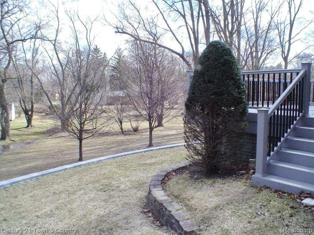 685 Lynndale Court Rochester, MI 48309 - Photo 53 of 56 Back 91.jpg