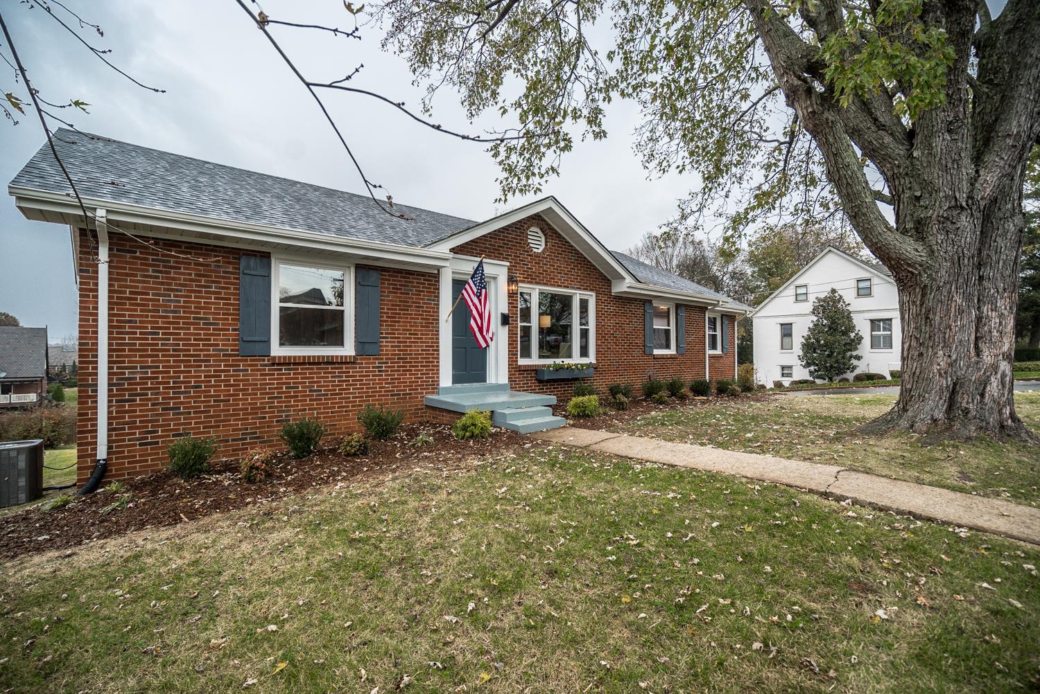 601 West 4th Avenue Springfield, TN 37172 - Photo 3 of 28 Gallery Image 3