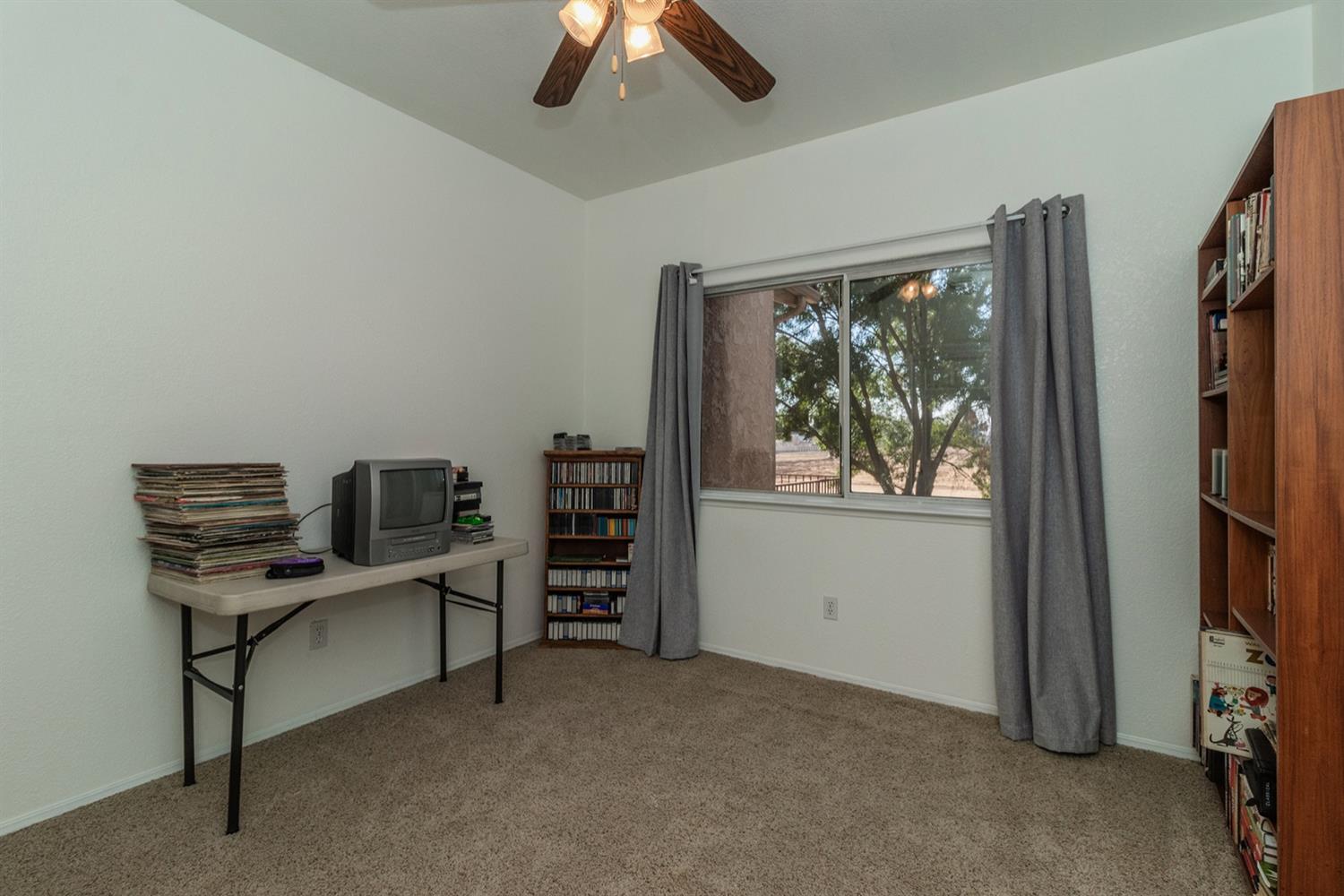 1973 North Sunny Lane Reedley, CA 93654 - Photo 32 of 49 Gallery Image 32