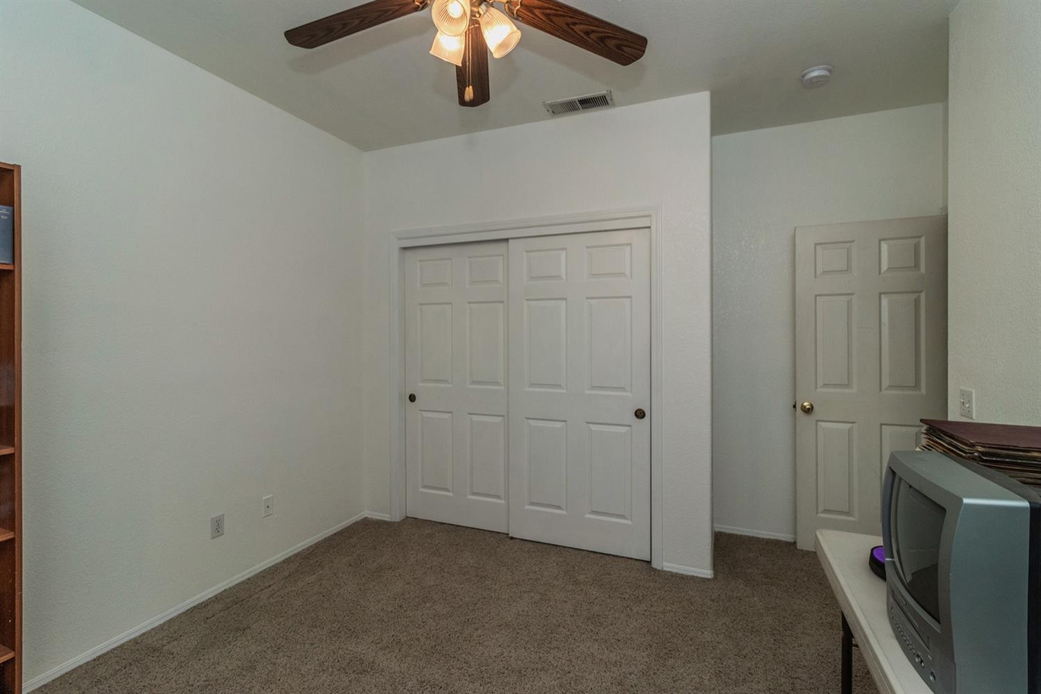 1973 North Sunny Lane Reedley, CA 93654 - Photo 33 of 49 Gallery Image 33