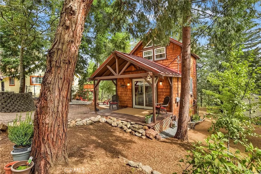 471 Willow Witch Road Cedarpines Park, CA 92322 - Photo 2 of 35