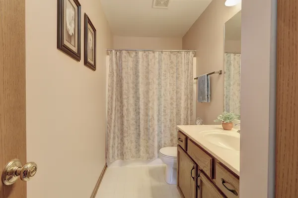 $399,000 | 2117 Wesmere Lakes Drive, Plainfield, IL 60586