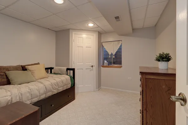 $399,000 | 2117 Wesmere Lakes Drive, Plainfield, IL 60586