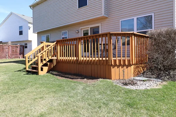 $399,000 | 2117 Wesmere Lakes Drive, Plainfield, IL 60586