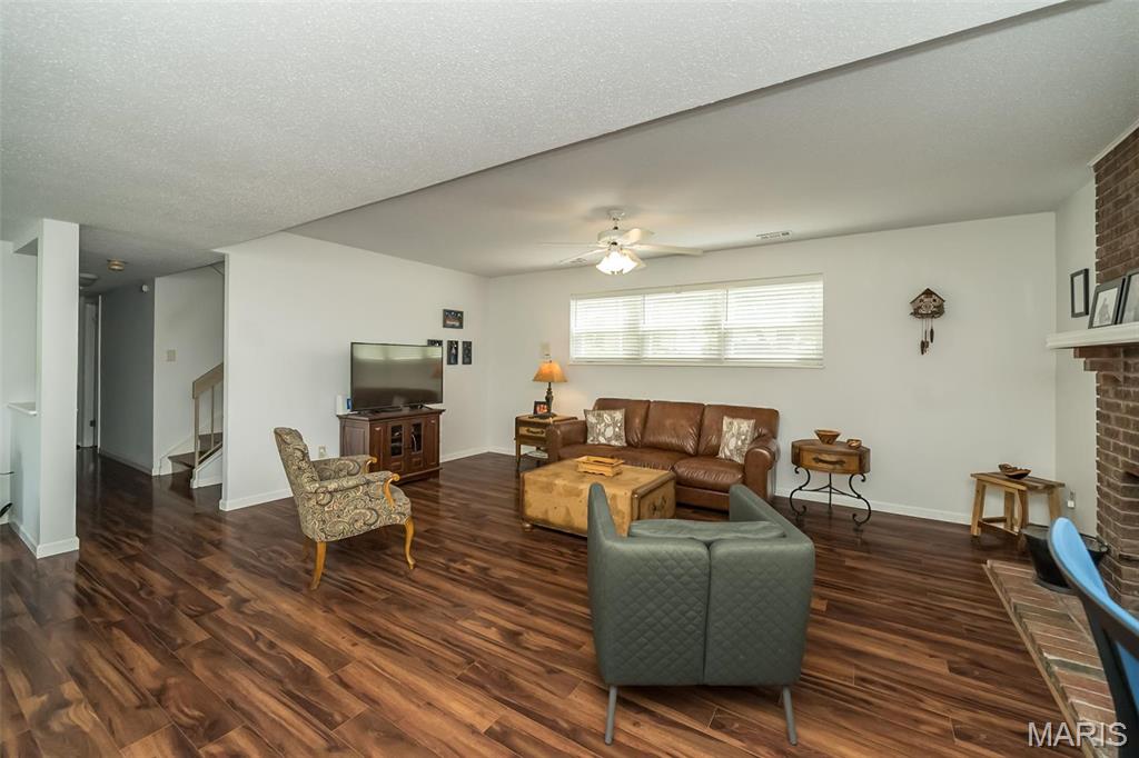 101 Holly Green Drive Ballwin, MO 63021 - Photo 24 of 35