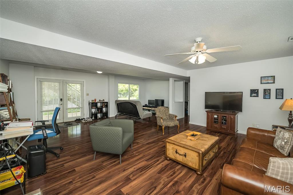 101 Holly Green Drive Ballwin, MO 63021 - Photo 26 of 35