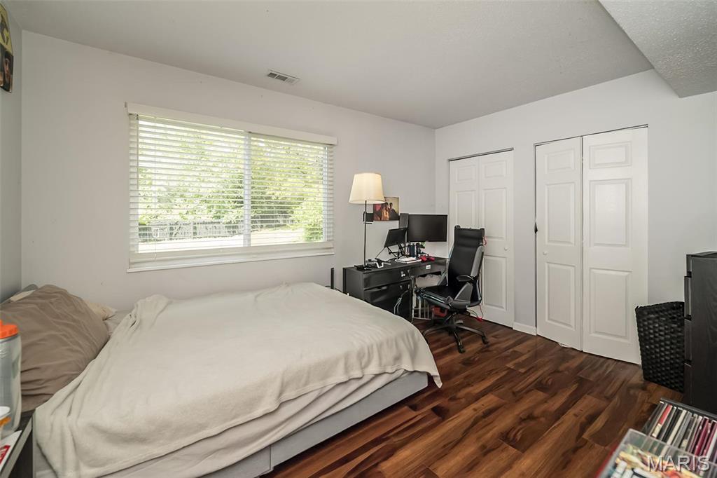 101 Holly Green Drive Ballwin, MO 63021 - Photo 29 of 35