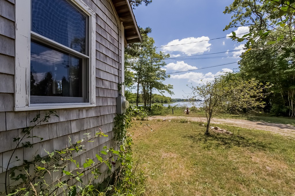 17 Hastings Road Marion, MA 02738 - Photo 3 of 10