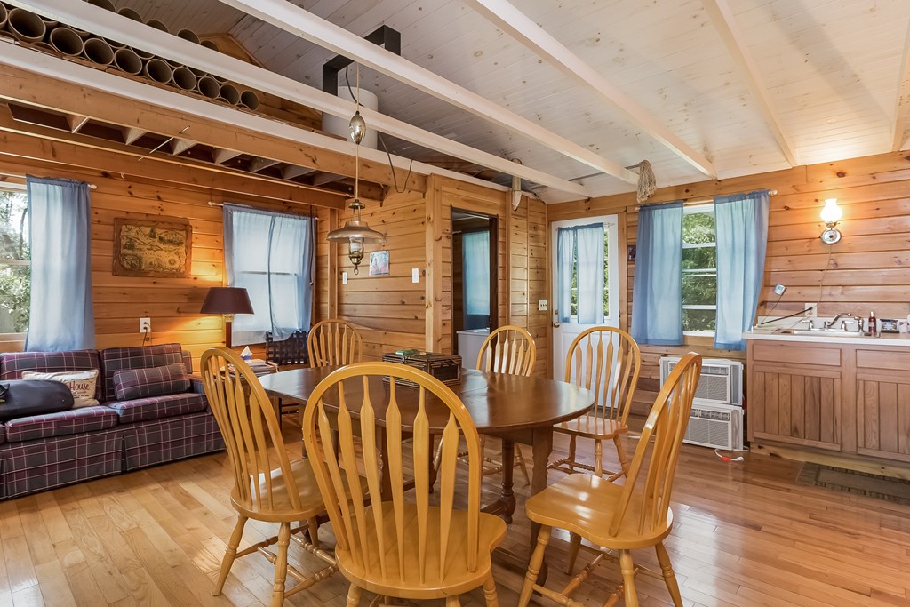 17 Hastings Road Marion, MA 02738 - Photo 7 of 10