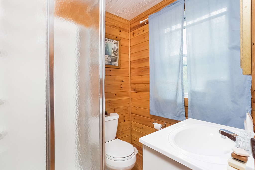 17 Hastings Road Marion, MA 02738 - Photo 8 of 10