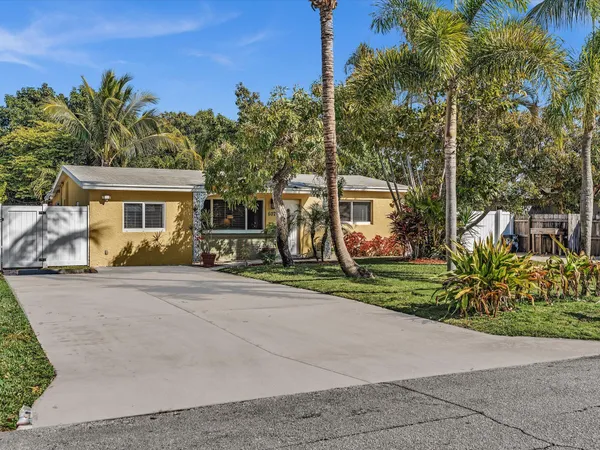 $499,000 | 607 West Perry Street, Lantana, FL 33462