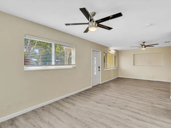 $499,000 | 607 West Perry Street, Lantana, FL 33462