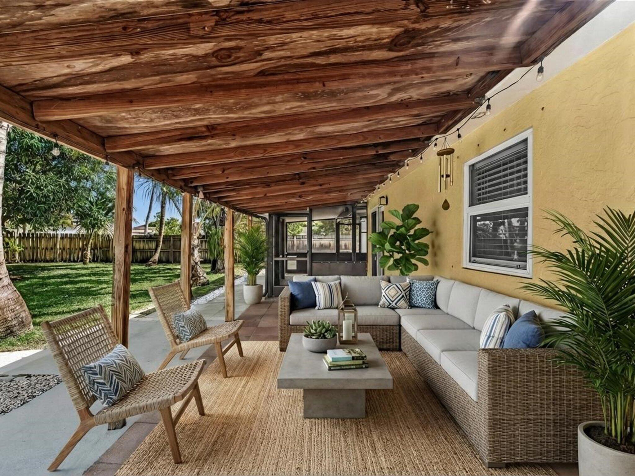 607 West Perry Street Lantana, FL 33462 - Photo 40 of 49 41-Patio Area