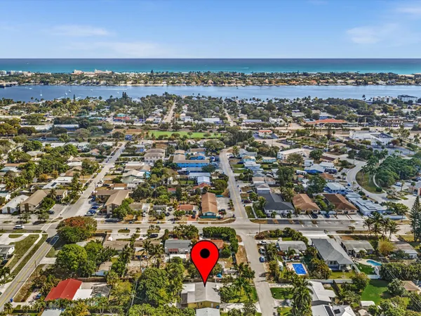$499,000 | 607 West Perry Street, Lantana, FL 33462
