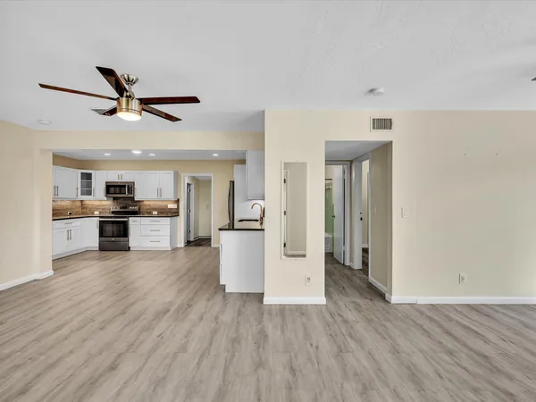 $499,000 | 607 West Perry Street, Lantana, FL 33462