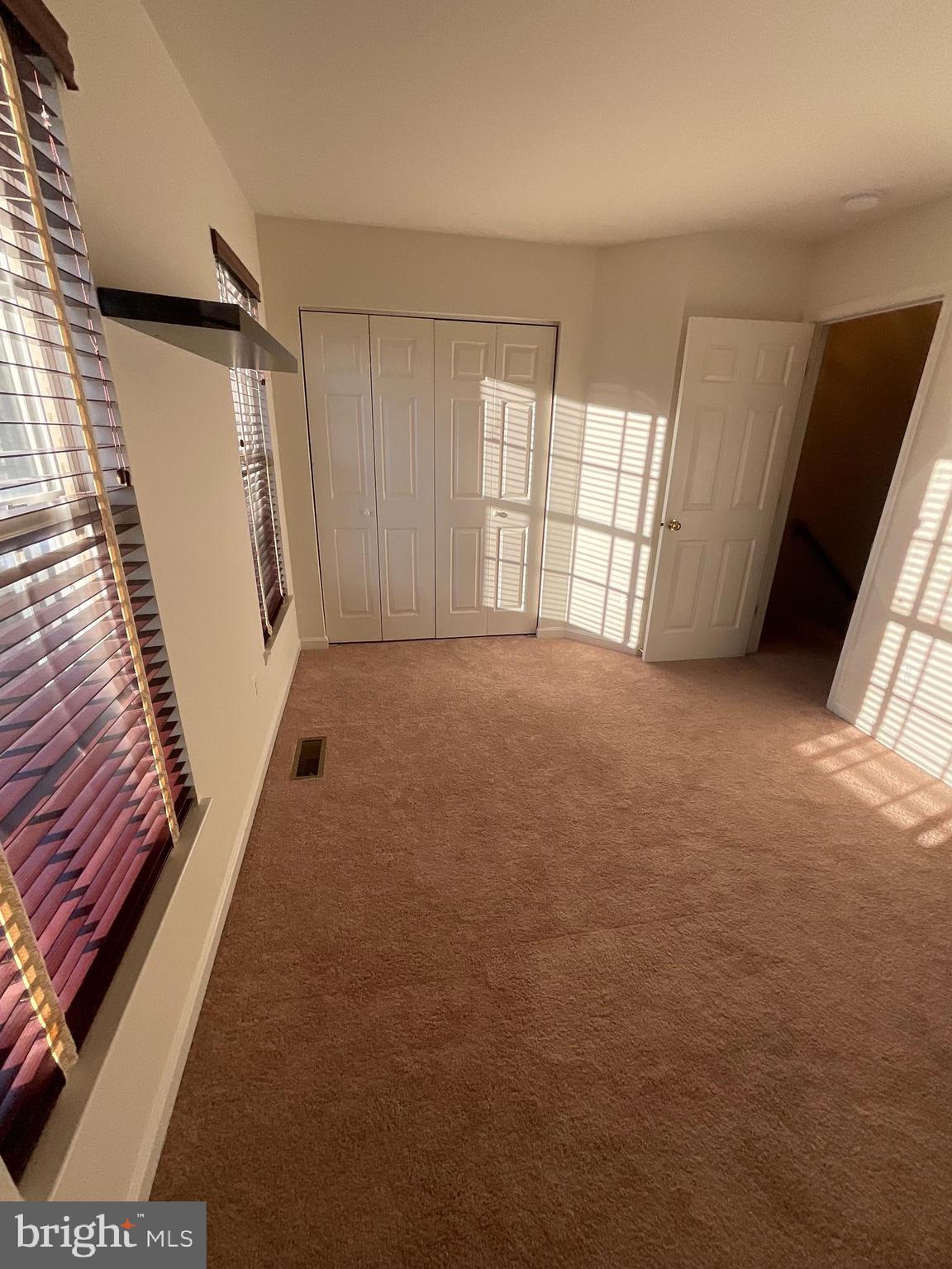 42793 Pilgrim Square Chantilly, VA 20152 - Photo 11 of 22 Bedroom 1