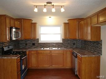 899 New Smizer Mill Road Fenton, MO 63026 - Photo 5 of 28 Gallery Image 5