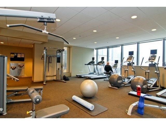 60 East Monroe Street, Unit 2204 Chicago, IL 60603 - Photo 11 of 14