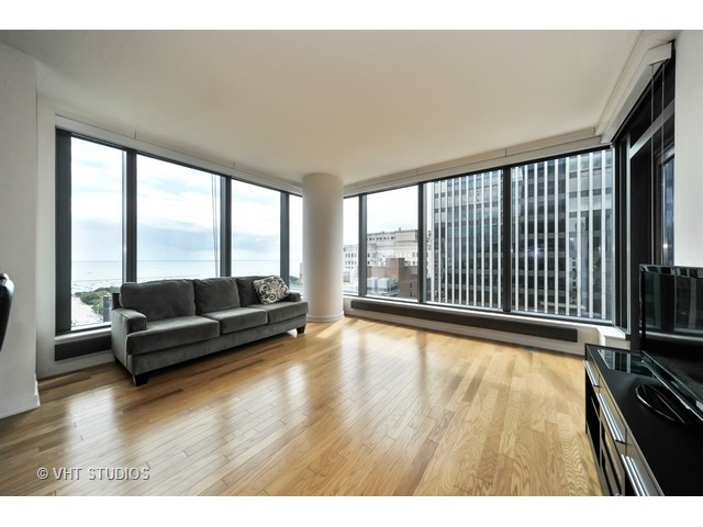 60 East Monroe Street, Unit 2204 Chicago, IL 60603 - Photo 3 of 14