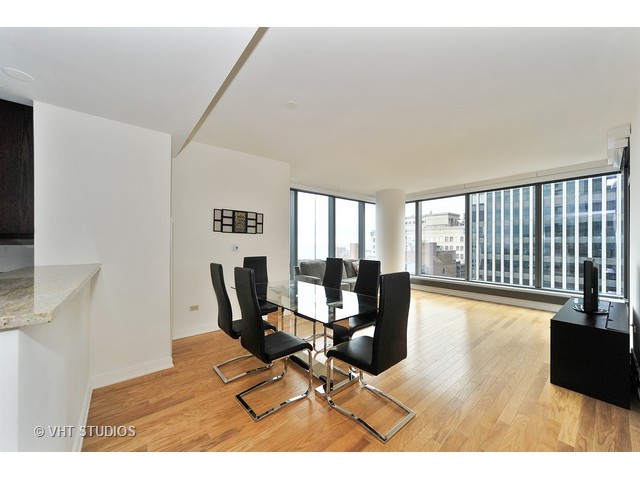 60 East Monroe Street, Unit 2204 Chicago, IL 60603 - Photo 4 of 14