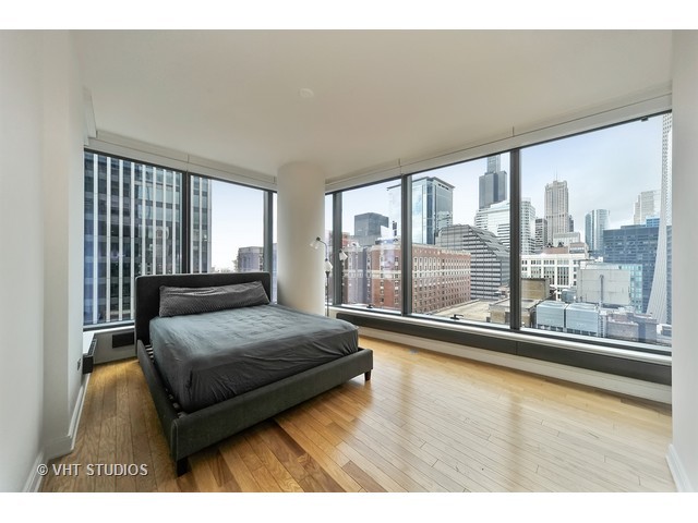 60 East Monroe Street, Unit 2204 Chicago, IL 60603 - Photo 8 of 14