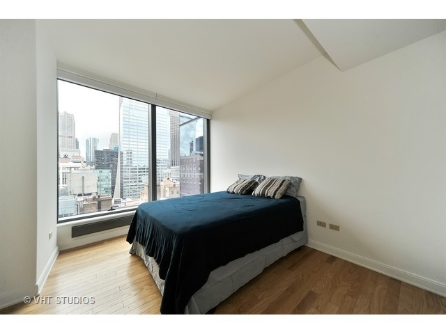 60 East Monroe Street, Unit 2204 Chicago, IL 60603 - Photo 9 of 14