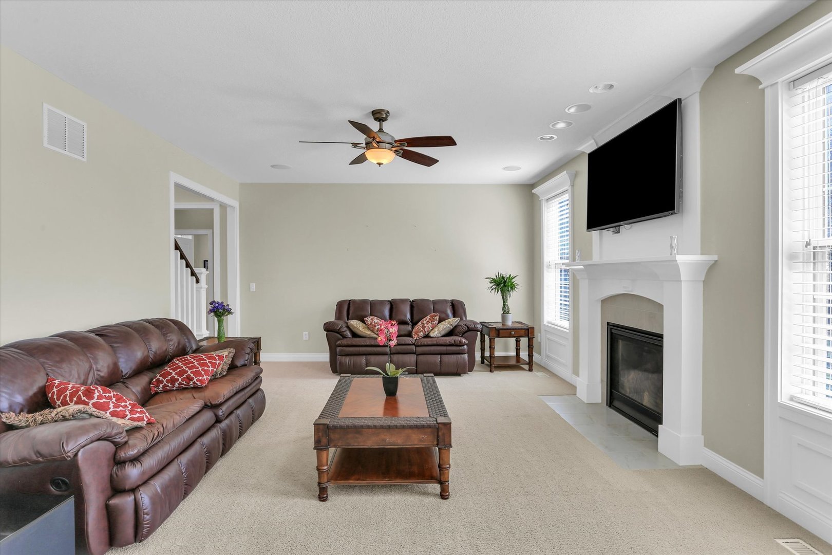 1205 East White Oak Road Mahomet, IL 61853 - Photo 11 of 60